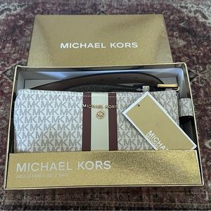 NWT in box Michael Kors belt bag